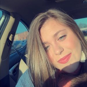 Meet your Posher, Katelyn